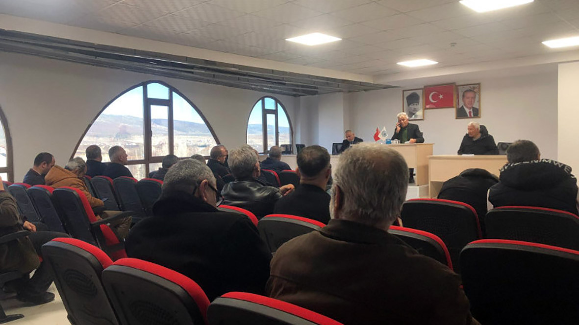 Mahalle muhtarları ile yeni yılın ilk toplantısı